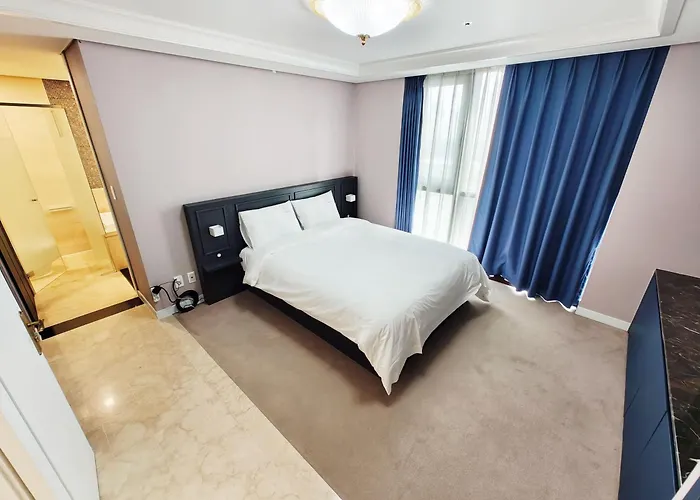 W Centum 3*