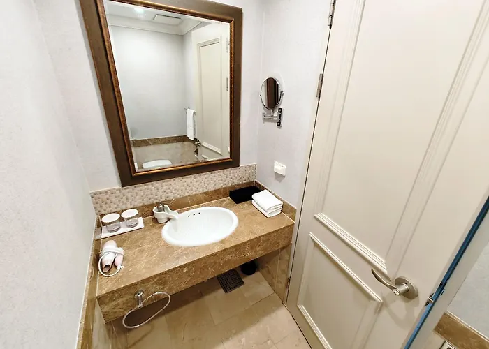 W Centum Отель 3*