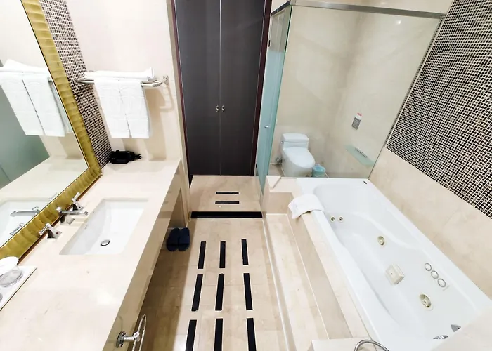 W Centum Отель 3*